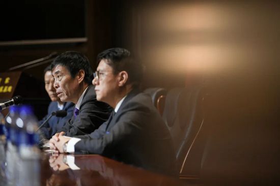 射狠狠