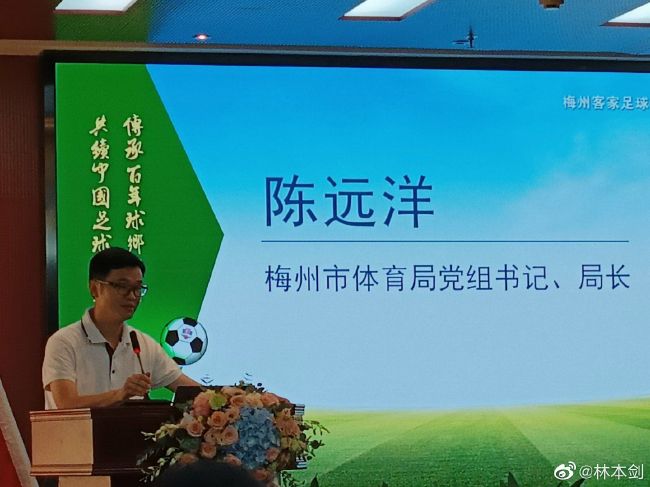 美女露出乳房的网站